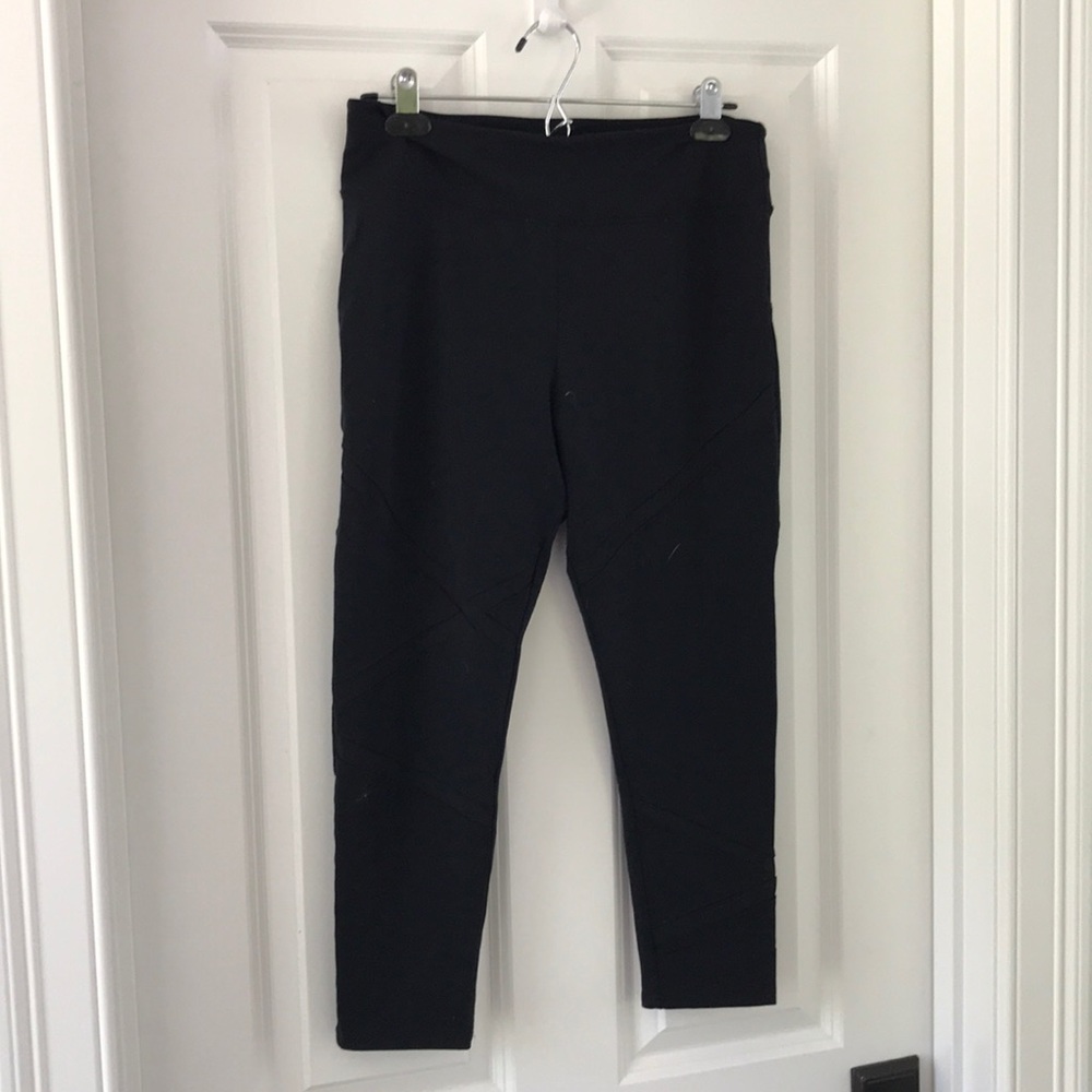 Solow Black 7/8 leggings